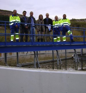 Ayuntamiento y empresa fomentan un uso responsable del agua/ L Montalvo