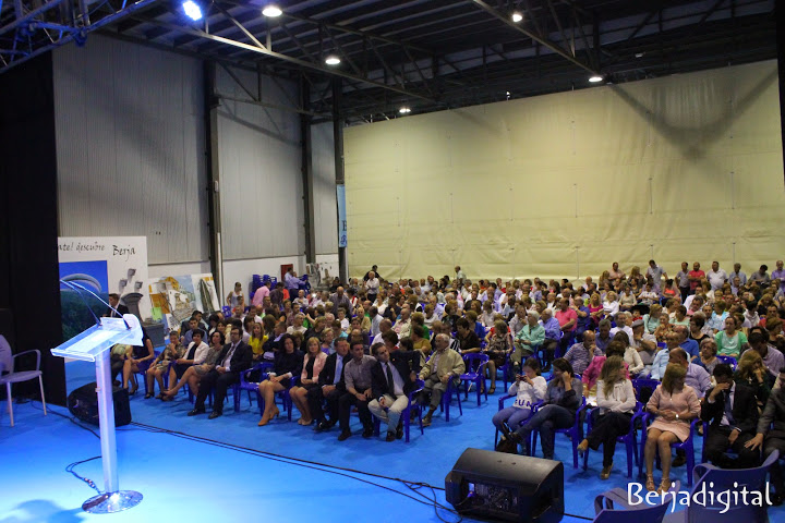 presentacion candidatura pp berja vista escenario