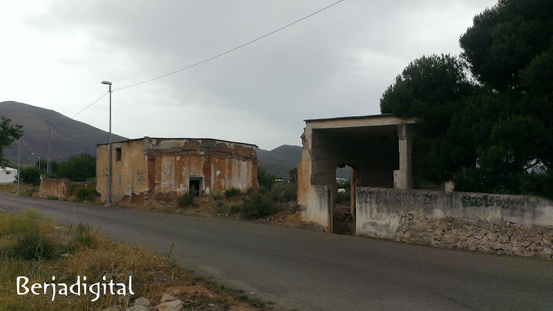 cortijo abandonado alcaudique