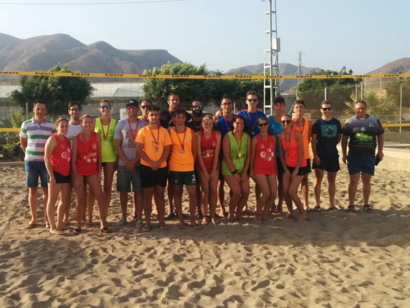 Estrenadas las nuevas pistas de voley-playa de San roque