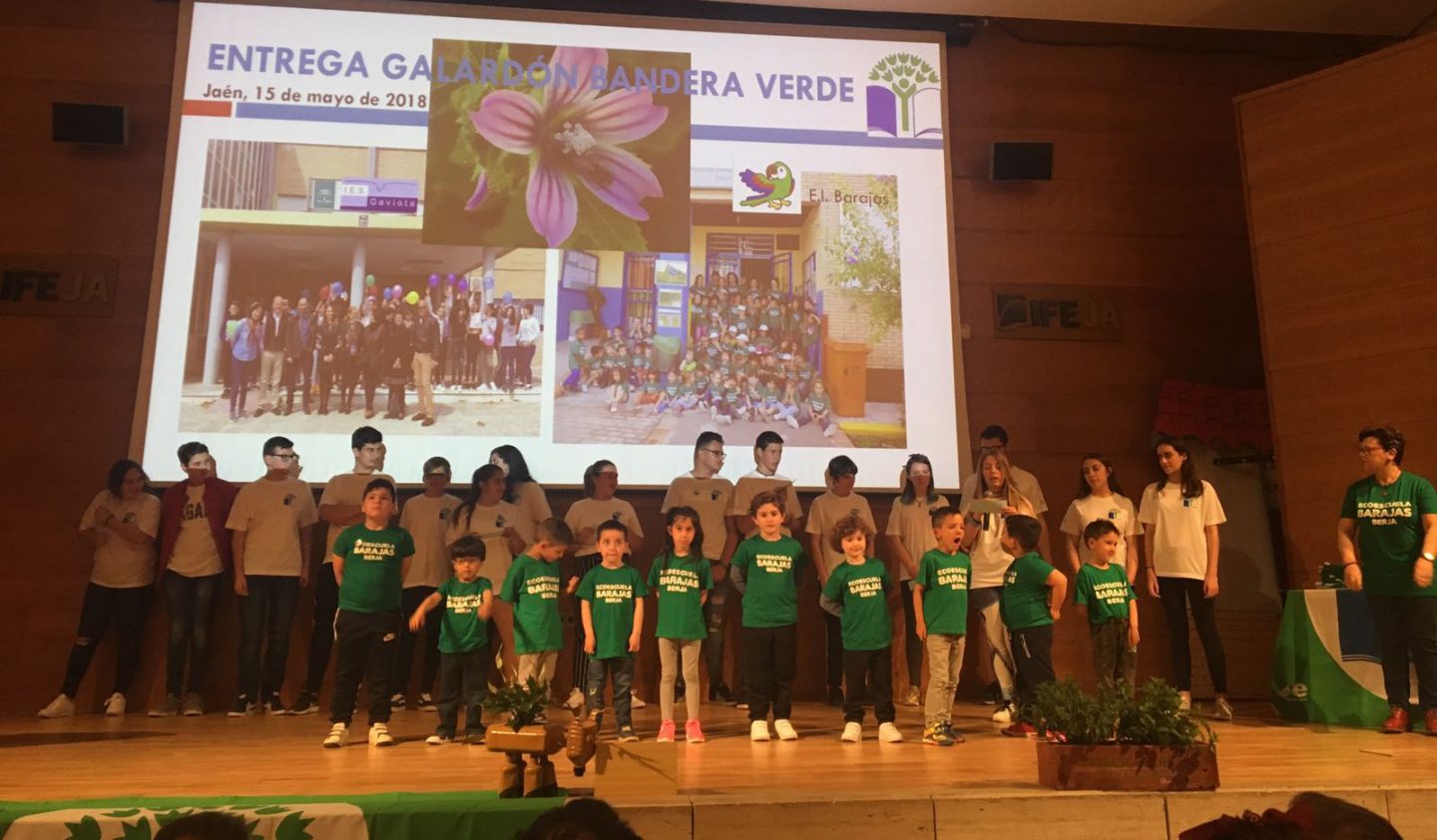 La Escuela Infantil Barajas recibe la Bandera Verde por su compromiso con el medio ambiente