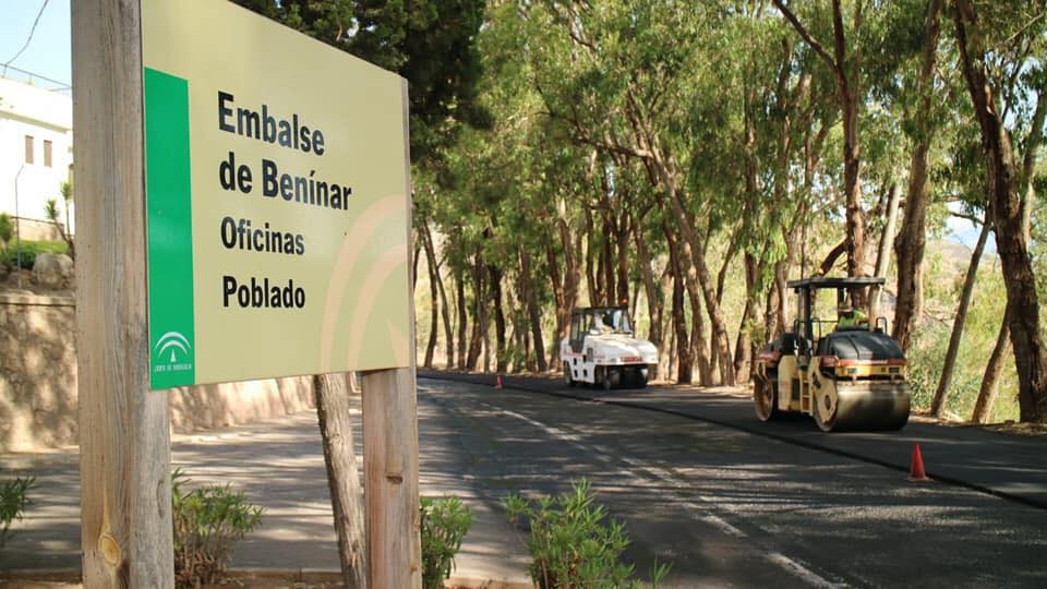 Mejoran el firme de la carretera entre Benínar y Turón de cara al Festival de Música