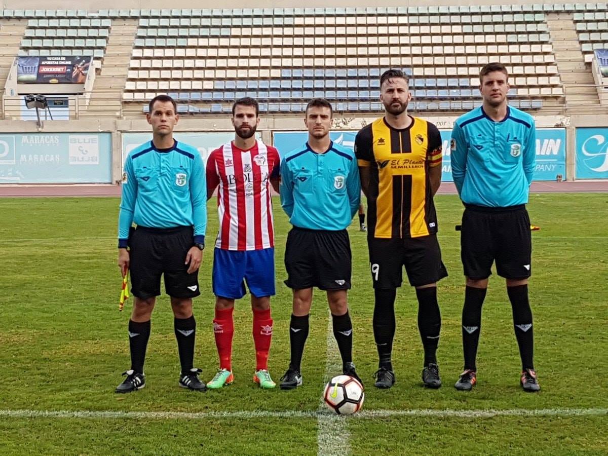 Encuentro disputado entre el Berja CF y el Atlético Porcuna (1-1)