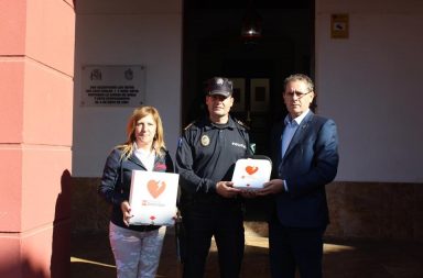 la policia local de berja ya tiene dos desfibriladores