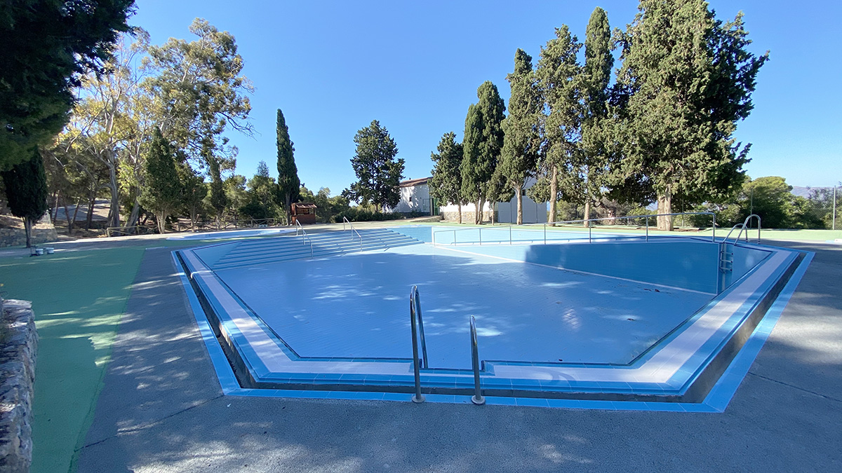 finalizan-las-obras-de-la-piscina-de-castala-para-abrirla-este-verano