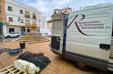 inicio restauracion fuente 16 caños Berja