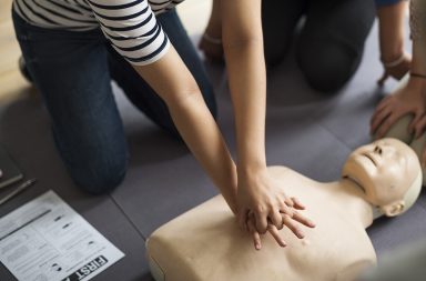 Taller de primeros auxilios en Berja previo