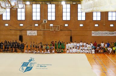 foto familia clausura Escuelas Deportivas Berja 2022