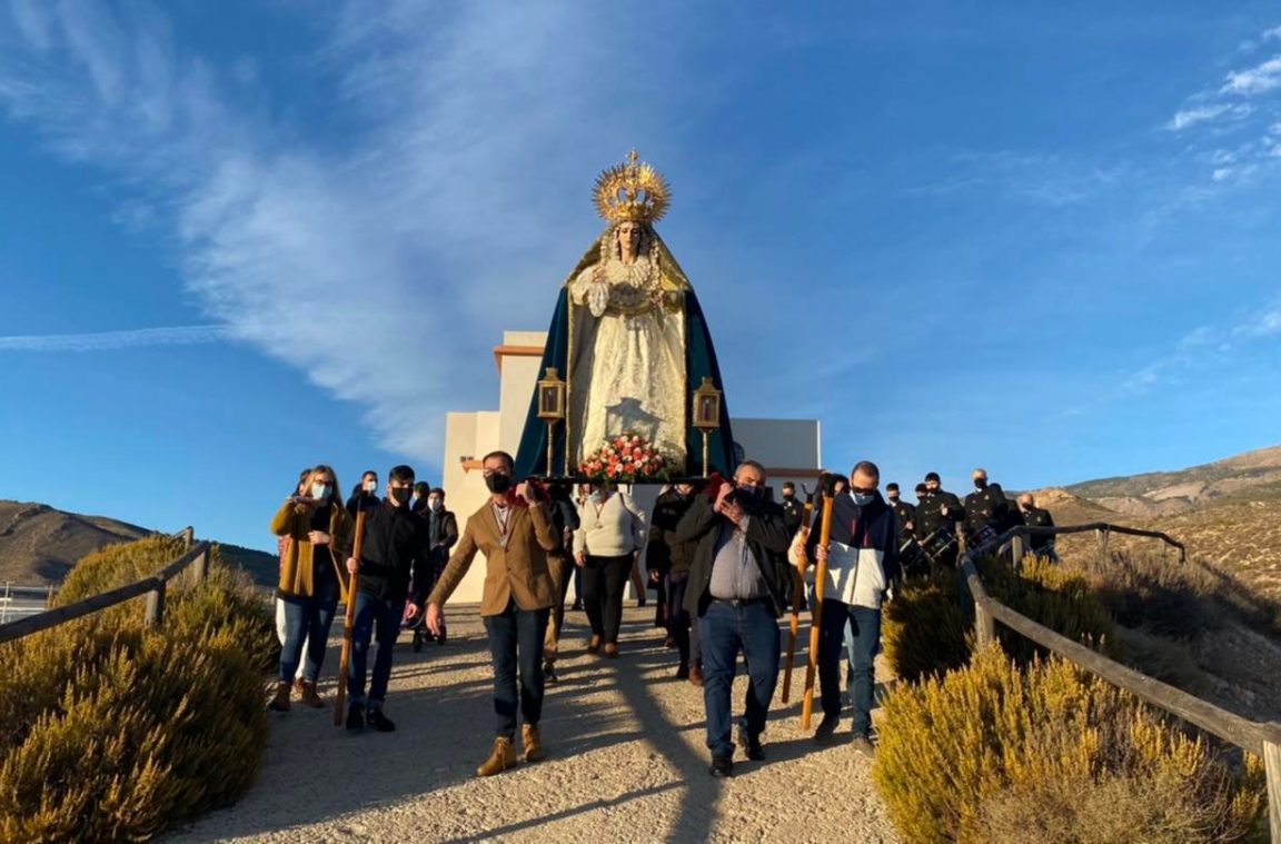 La cofradía de la Misericordia traslada este domingo a Mª Stma. de la