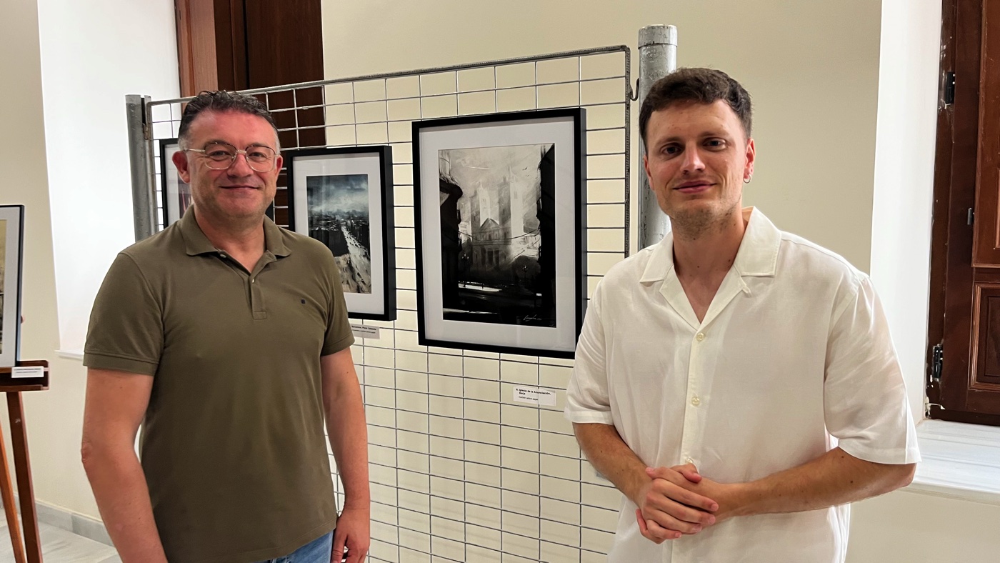 Miguel Carmona expone la colección 'Paisaje urbano' en el Molino del Perrillo de Berja hasta final de julio