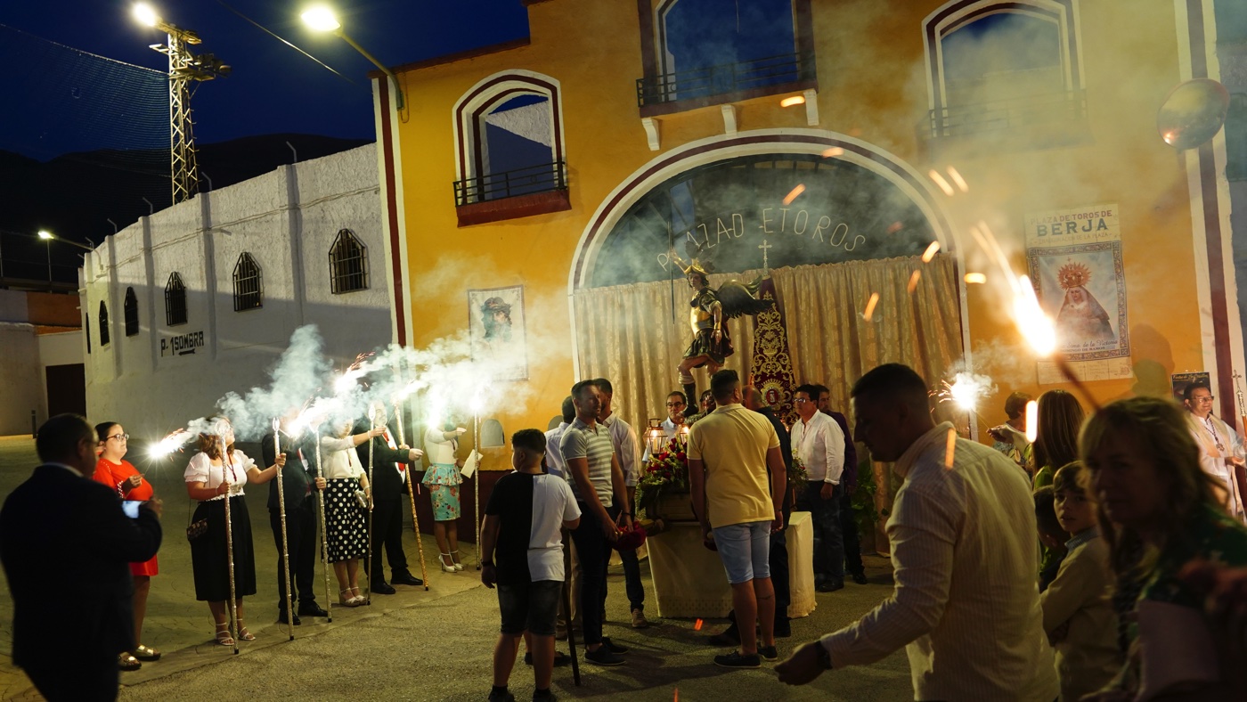 El barrio de Los Cerrillos de Berja honra a San Miguel este fin de semana