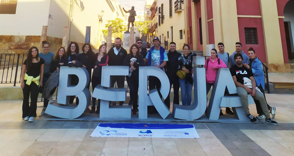 La Diputación acerca el patrimonio cultural y de turismo activo de Berja a jóvenes de la provincia