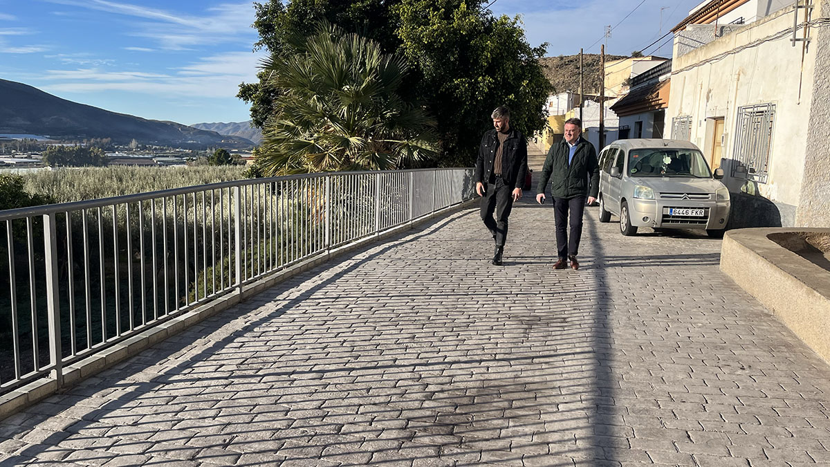 Finaliza la renovación de la calle de la Cruz en el barrio de Benejí