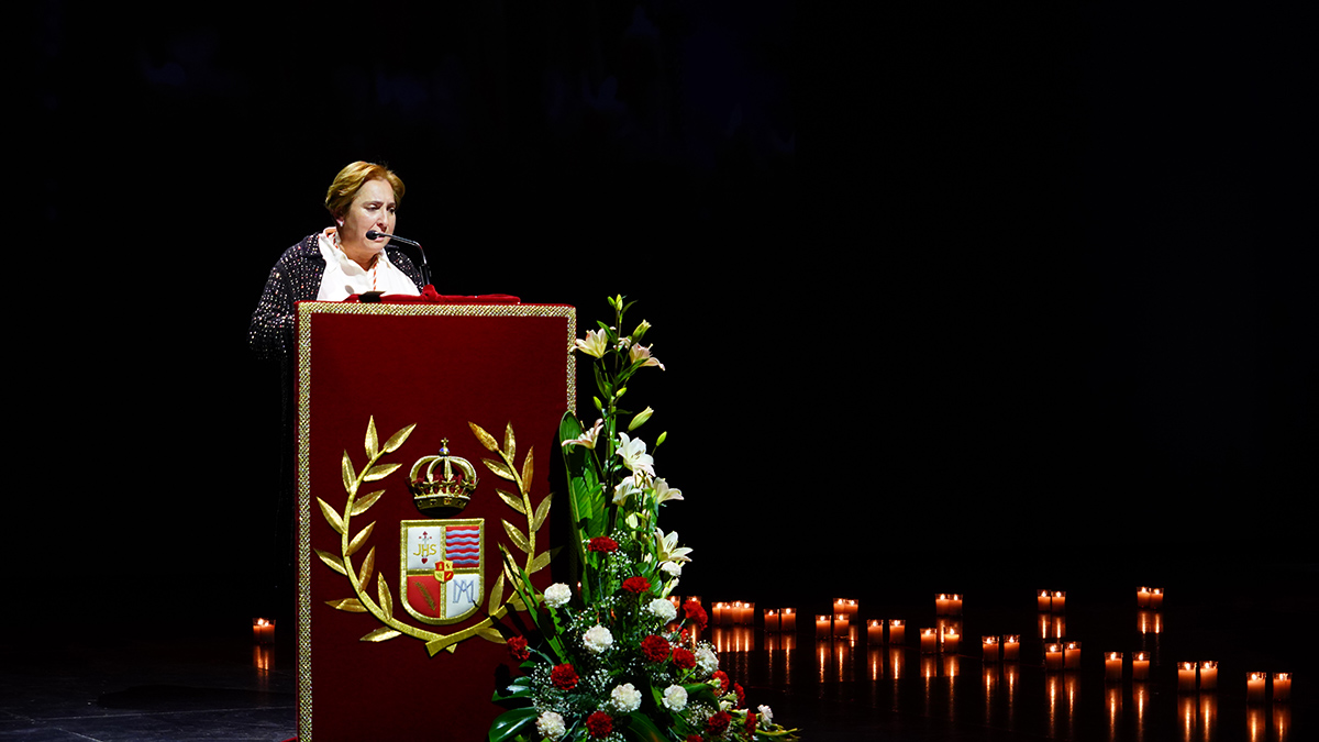 María Barrionuevo pronuncia un pregón de Semana Santa lleno de sentimiento y vivencias en Berja