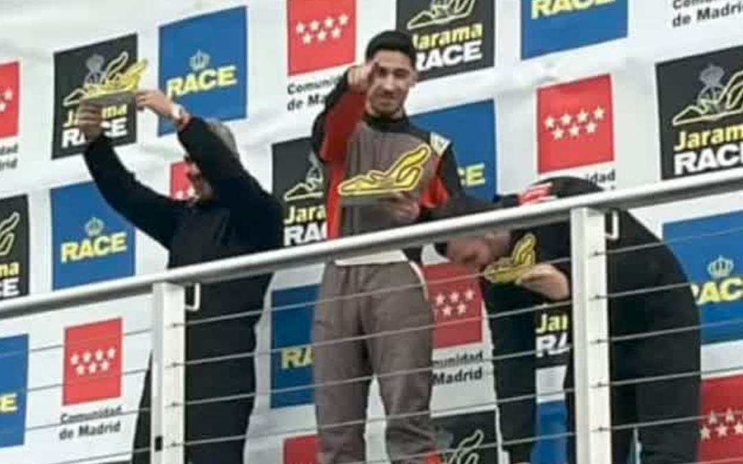 El virgitano Hugo García se impone en el Campeonato RACE de Turismos en el Circuito del Jarama
