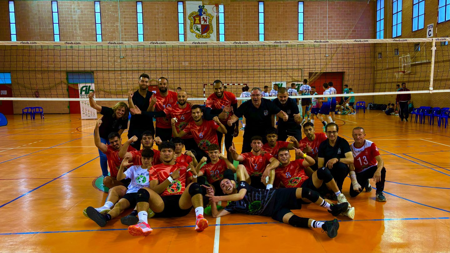 El senior del Club Voleibol de Berja asciende a Primera Andaluza y juega la final este domingo