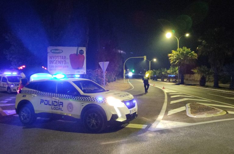 Detenido en Berja un hombre por conducción temeraria y agredir a un agente