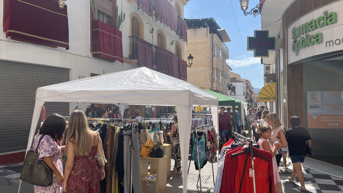 Una nueva edición del Mercado de Saldos llega este sábado a las calles de Berja