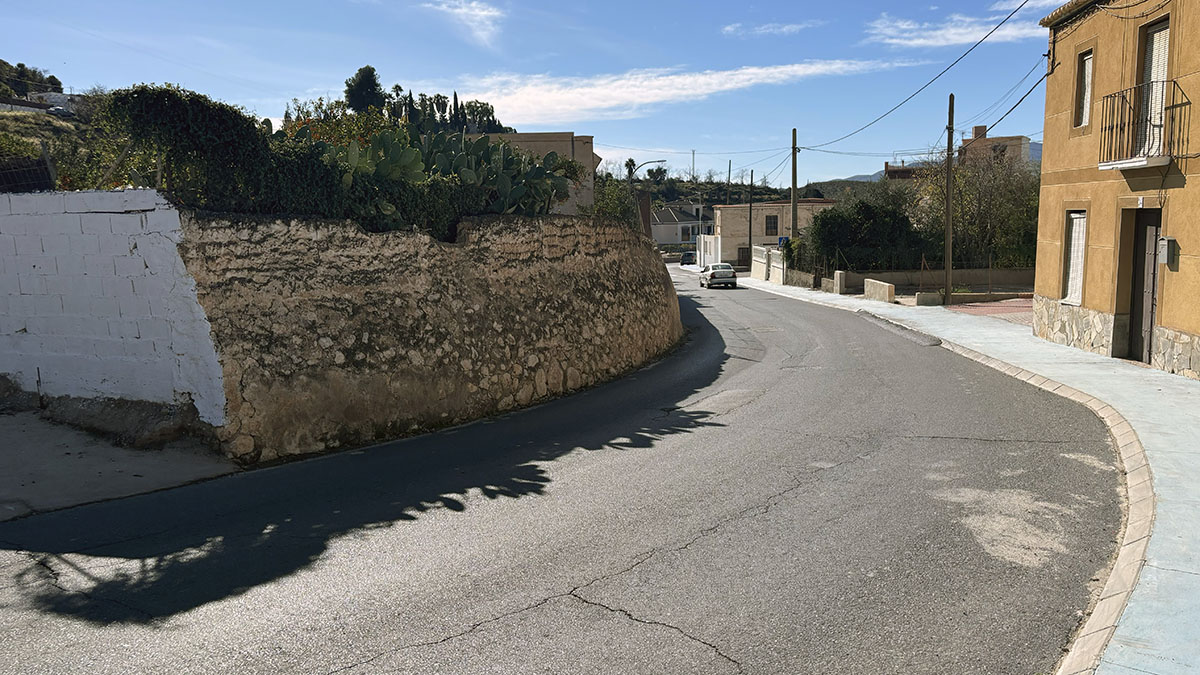 El Ayuntamiento de Berja construirá un nuevo tramo de acerado en la carretera hacia San Roque