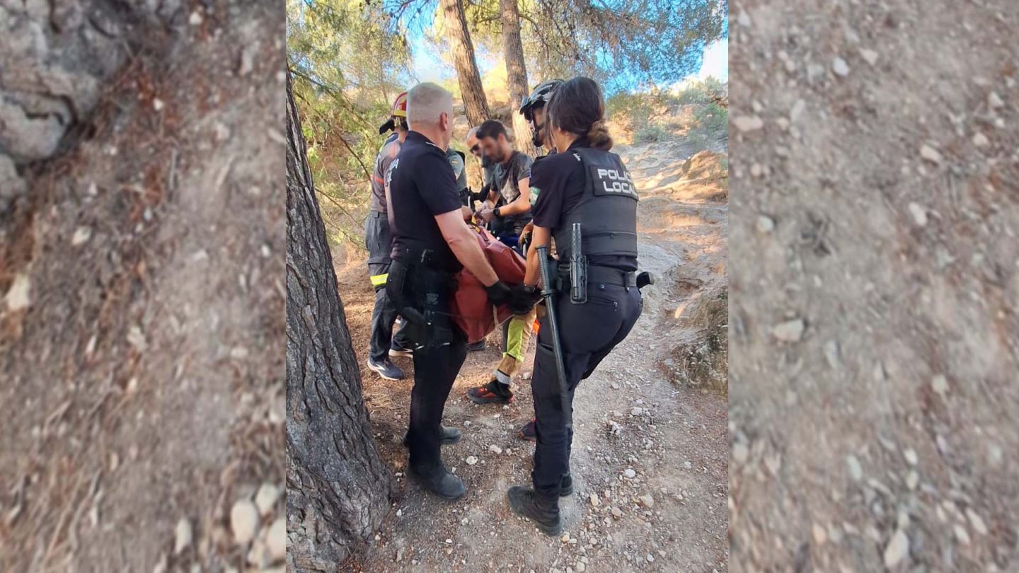 Rescatado un hombre tras sufrir una caída junto al barranco de Castala