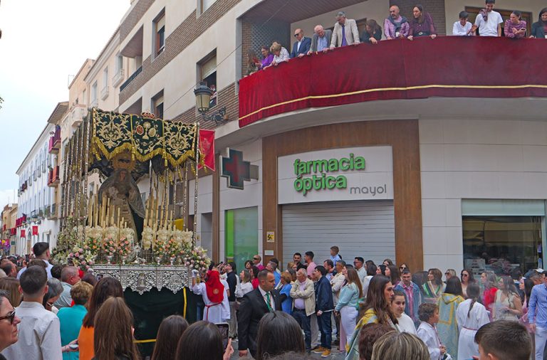La Esperanza presidirá el altar del Paseo de Cervantes en la procesión del Corpus Christi de Berja