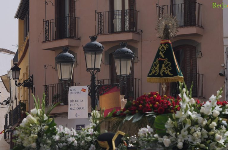 Imágenes de la procesión de la Virgen del Pilar en Berja 2025