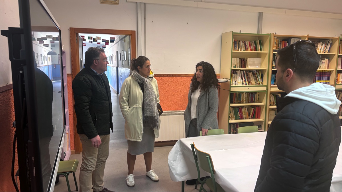 Berja recibe más de 287.000 euros para reforzar la digitalización de sus centros educativos