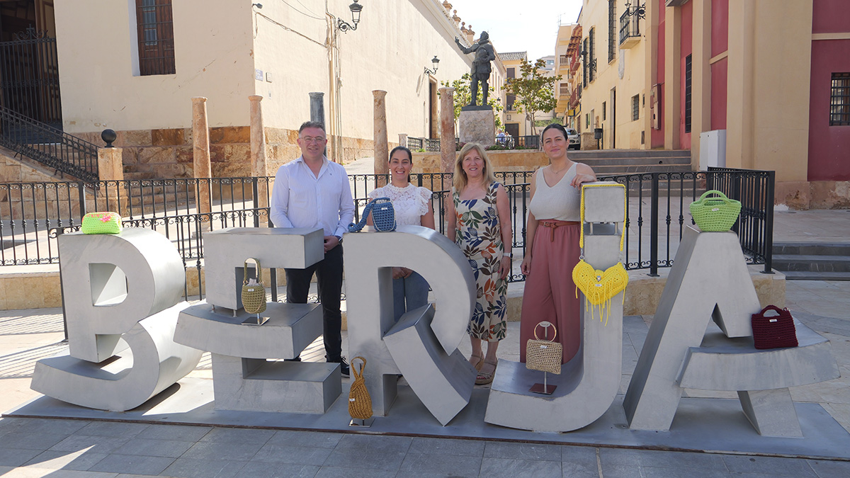Lo&Be, el proyecto artesanal de una virgitana que ya forma parte de Talento Almeriense